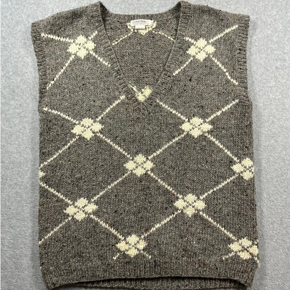 VTG Calvin Klein Classifications Sweater Vest Womenโs Medium Gray Argyle V-Neck